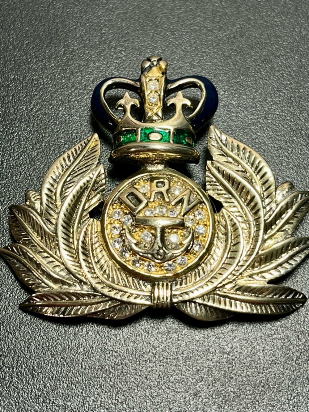 *RARE* CarroleLee DNR vintage brooch with pave rhinestones Navy and Green enamel